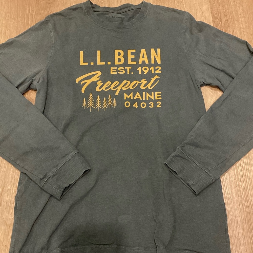 LL BEAN Mens Long sleeve T shirt - Small (slightly fitted)